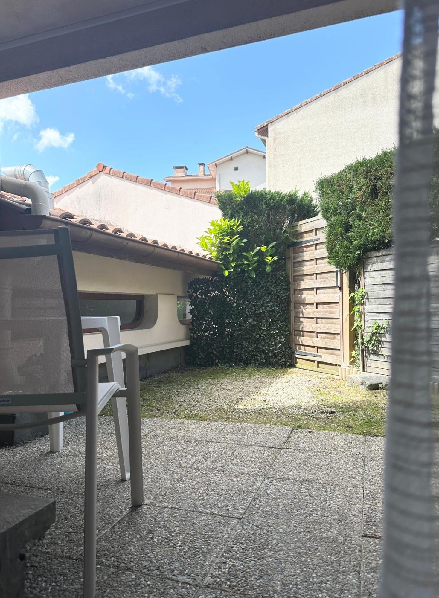 Studio Avec Espace Exterieur Privatif - Dax Luaran gambar